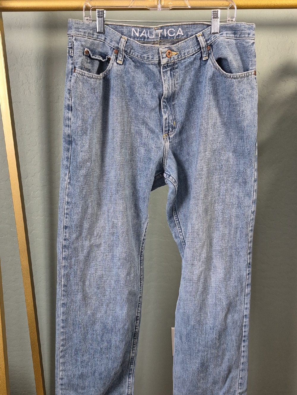 Nautica Relaxed Light Wash Blue Jeans